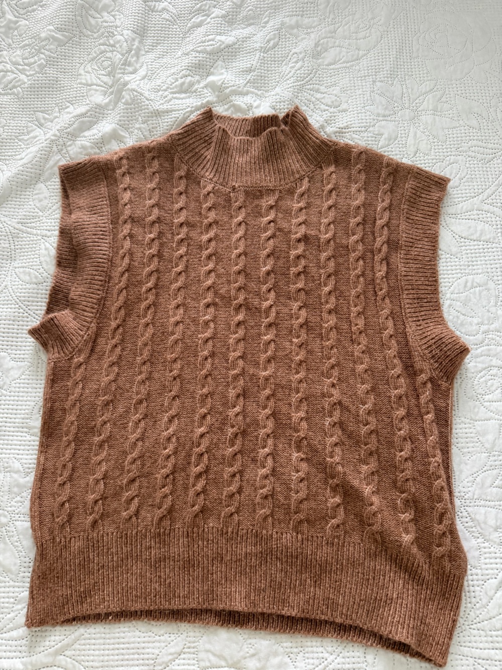 cupcakes & cashmere Cable-Knit Turtleneck Sweater in Rust